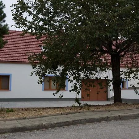 Morava וילה Uhercice (Breclav)