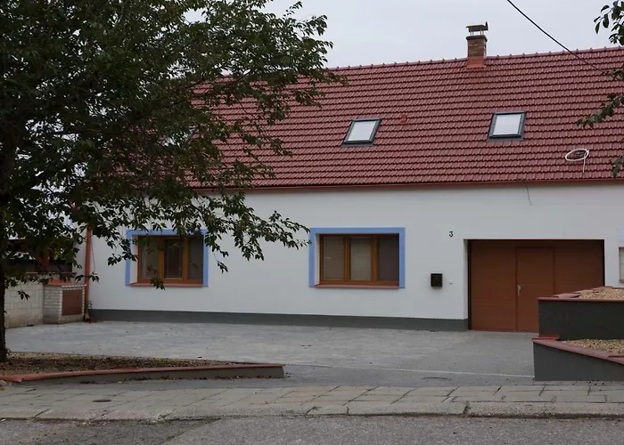 Вилла Morava Uhercice (Breclav)